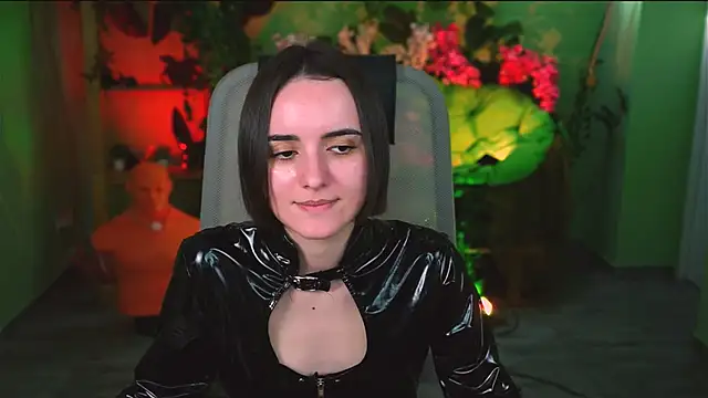 KateWillows online show from 04/07/26, 04:58