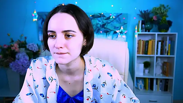 KateWillows online show from 02/12/26, 04:12