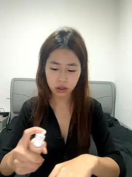 xiaohui660 online show from 12/01/25, 08:04