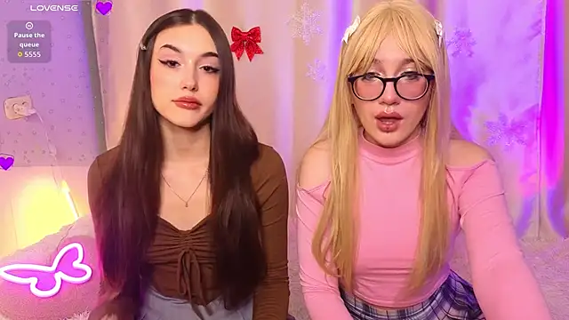 sunny luna online show from 12/14/25, 07:52