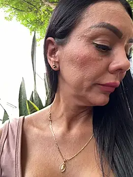 Snapshot of SofhiaTaylor chatting on 02/24/26, 08:31 SofhiaTaylor online show from 02/24/26, 08:31