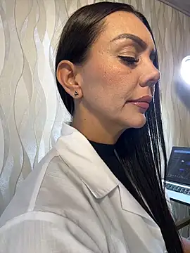 SofhiaTaylor online show from 12/20/25, 11:29