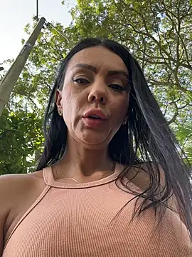 Snapshot of SofhiaTaylor chatting on 02/23/26, 08:42 SofhiaTaylor online show from 02/23/26, 08:42