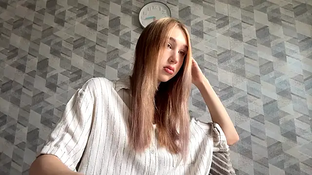 DetraLinz online show from 12/17/25, 08:08