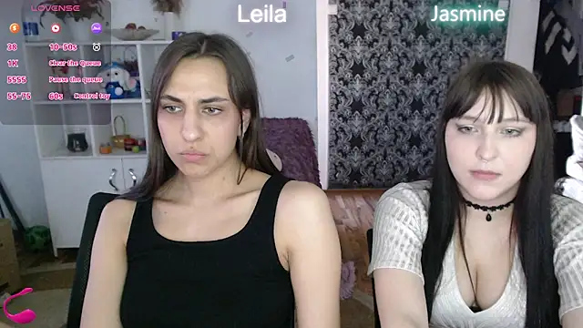 Snapshot of JasmineAdamss chatting on 04/23/26, 12:29 JasmineAdamss online show from 04/23/26, 12:29