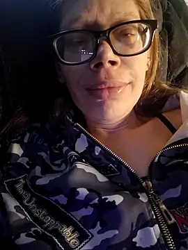 KrisCP online show from 12/19/25, 06:05