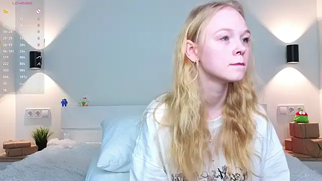 GhisllaineWestler online show from 02/15/26, 07:51