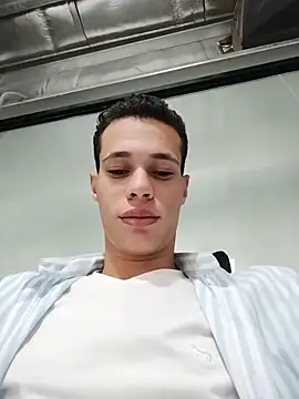 Garra55555 online show from 11/30/25, 09:21