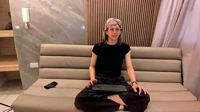 Lior Evan online show from 11/29/25, 11:54