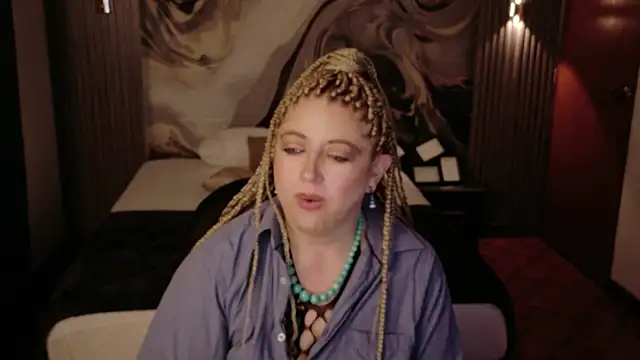 MilfArlet online show from 03/18/26, 02:41