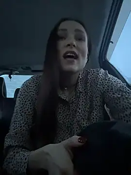 ZaraHill online show from 12/20/25, 02:47