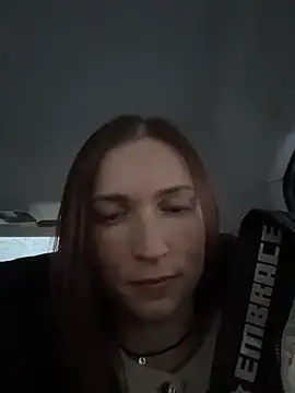 ZaraHill online show from 12/23/25, 02:55