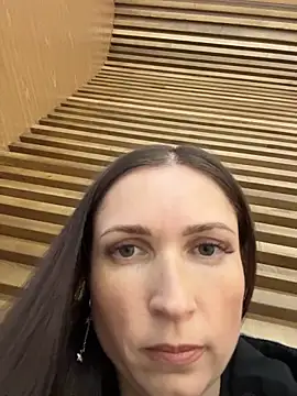 ZaraHill online show from 12/02/25, 04:03