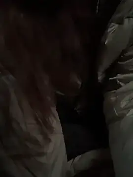 ZaraHill online show from 12/18/25, 02:49