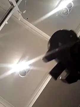 Snapshot of cumplaywitme1991 chatting on 12/15/25, 03:51 cumplaywitme1991 online show from 12/15/25, 03:51