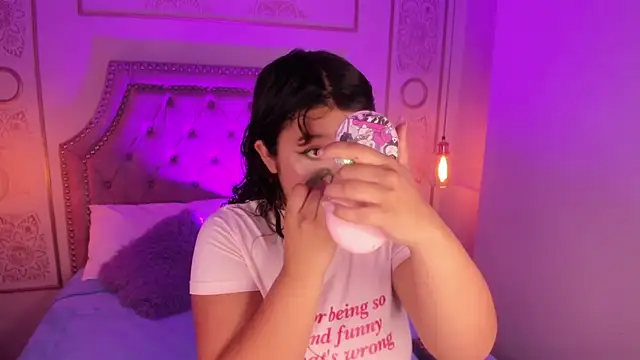 Snapshot of honny_blaice chatting on 12/03/25, 12:15 honny blaice online show from 12/03/25, 12:15