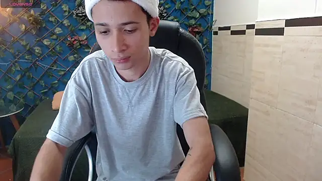 LucassSmith11 online show from 12/20/25, 11:46