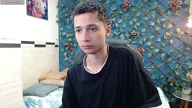 LucassSmith11 online show from 04/17/26, 08:00