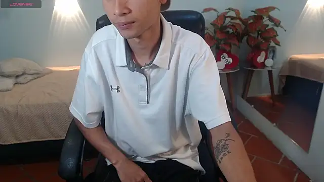 LucassSmith11 online show from 12/04/25, 11:42