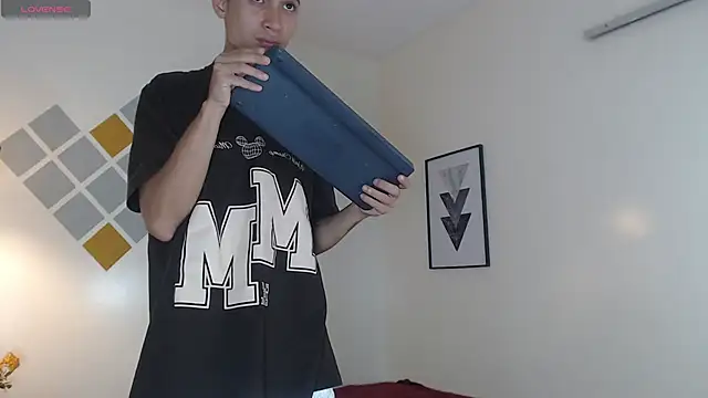 Snapshot of LucassSmith11 chatting on 02/16/26, 07:12 LucassSmith11 online show from 02/16/26, 07:12