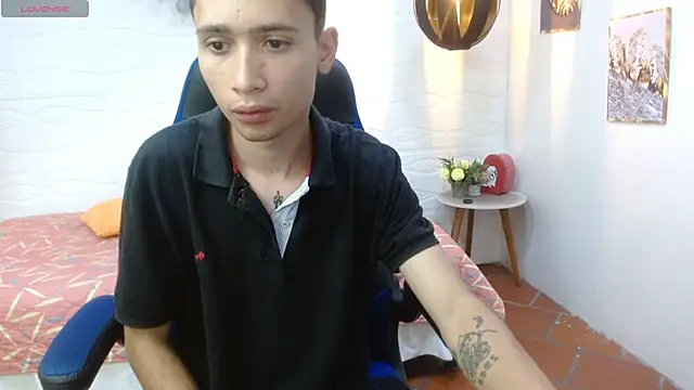 LucassSmith11 online show from 12/02/25, 01:46