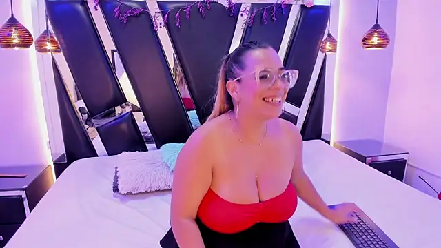 MHONIKBELUCCI online show from 04/09/26, 11:11