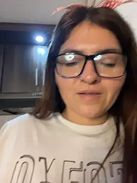 Snapshot of RosaliaVicky chatting on 12/14/25, 08:09 RosaliaVicky online show from 12/14/25, 08:09