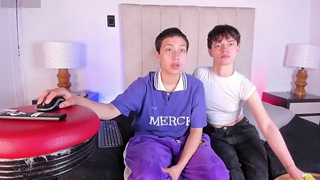 Brenda Tina online show from 01/13/26, 03:43