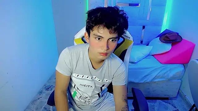 Green XoX online show from 01/12/26, 02:13