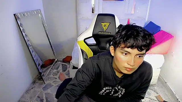 Green XoX online show from 01/11/26, 01:51