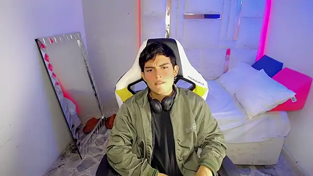 Green XoX online show from 01/10/26, 02:01