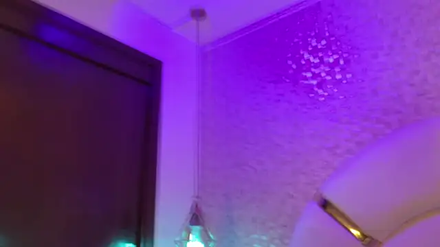 Snapshot of emily_dempsey chatting on 12/03/25, 07:57 emily dempsey online show from 12/03/25, 07:57