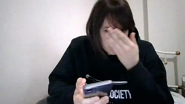 mala93ts online show from 12/01/25, 09:32