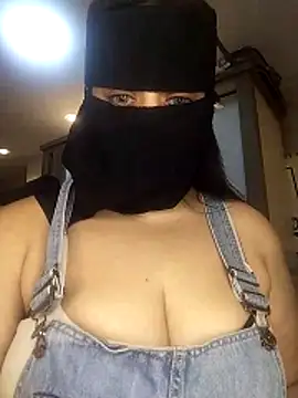 lolotheone online show from 04/11/26, 08:12