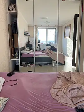 MurrbyAliceMoore online show from 12/19/25, 11:45