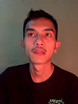 BoyPablo22 online show from 11/29/25, 03:01