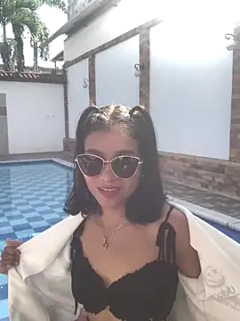 Snapshot of AnitaDuque chatting on 12/01/25, 01:45 AnitaDuque online show from 12/01/25, 01:45