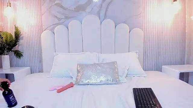 CHLOE BLOWJOB online show from 01/07/26, 11:37