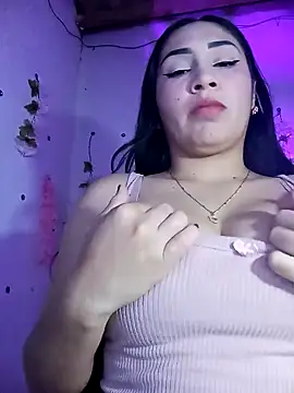 Emy cutee online show from 04/01/26, 01:41