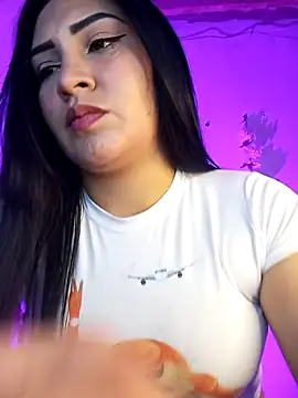 Snapshot of Emy_cutee chatting on 02/12/26, 01:22 Emy cutee online show from 02/12/26, 01:22