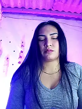 Emy cutee online show from 01/09/26, 12:56