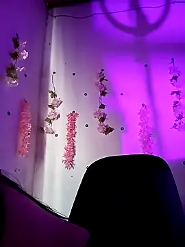 Emy cutee online show from 03/28/26, 01:12