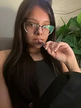 omifresita online show from 08/05/26, 04:06