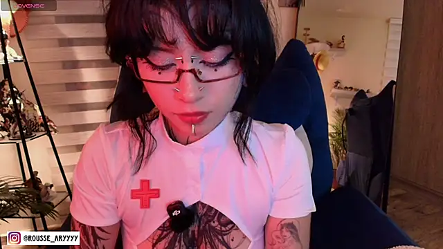 Snapshot of AryRousse chatting on 04/09/26, 03:19 AryRousse online show from 04/09/26, 03:19