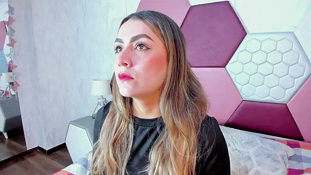 AriaRous online show from 02/07/26, 03:53