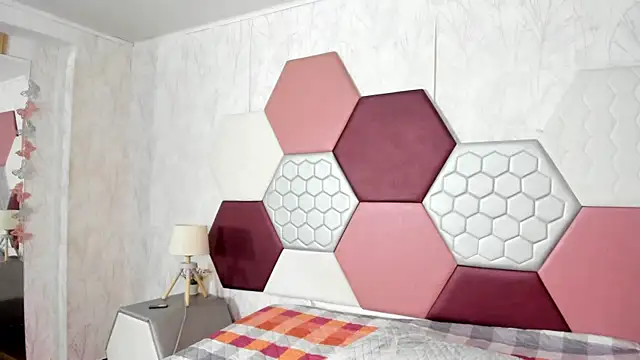 AriaRous online show from 02/10/26, 02:38