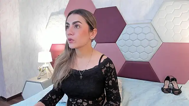 AriaRous online show from 02/05/26, 03:52