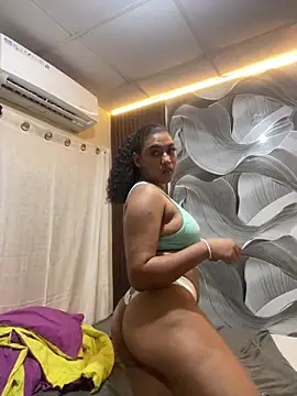 Snapshot of giraldota chatting on 12/18/25, 03:00 giraldota online show from 12/18/25, 03:00