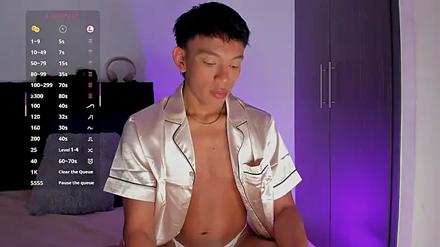 santinaughty online show from 02/15/26, 09:58