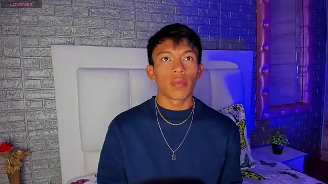 santinaughty online show from 01/10/26, 03:35